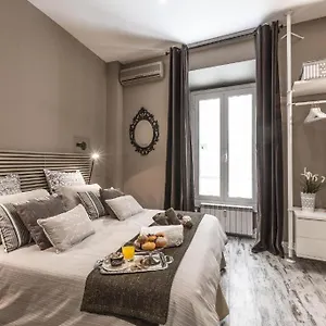 a-rome-suite-1.it-romehotels.com/